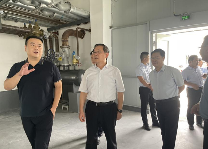安徽省經(jīng)濟(jì)和信息化廳黨組書記、廳長牛弩韜一行蒞臨華智參觀調(diào)研